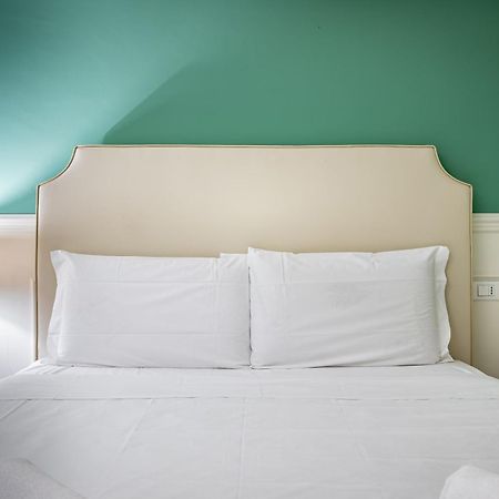 Hs4U The Romantic Luxury Apartment Прато Екстериор снимка