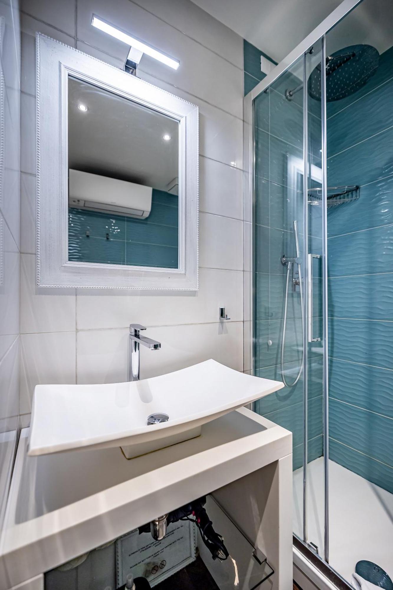 Hs4U The Romantic Luxury Apartment Прато Екстериор снимка