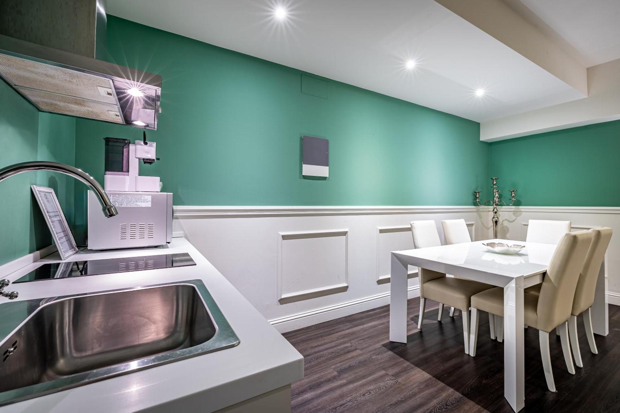 Hs4U The Romantic Luxury Apartment Прато Екстериор снимка