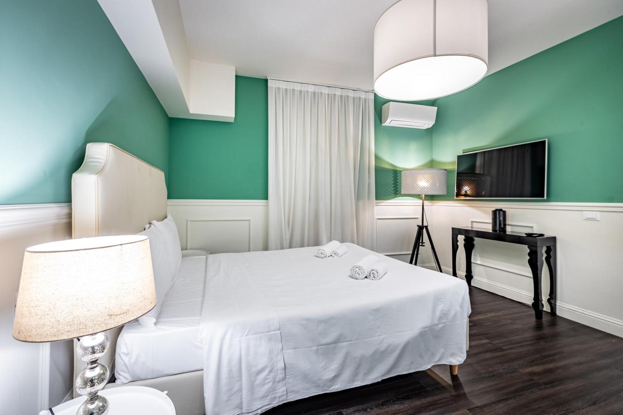 Hs4U The Romantic Luxury Apartment Прато Екстериор снимка