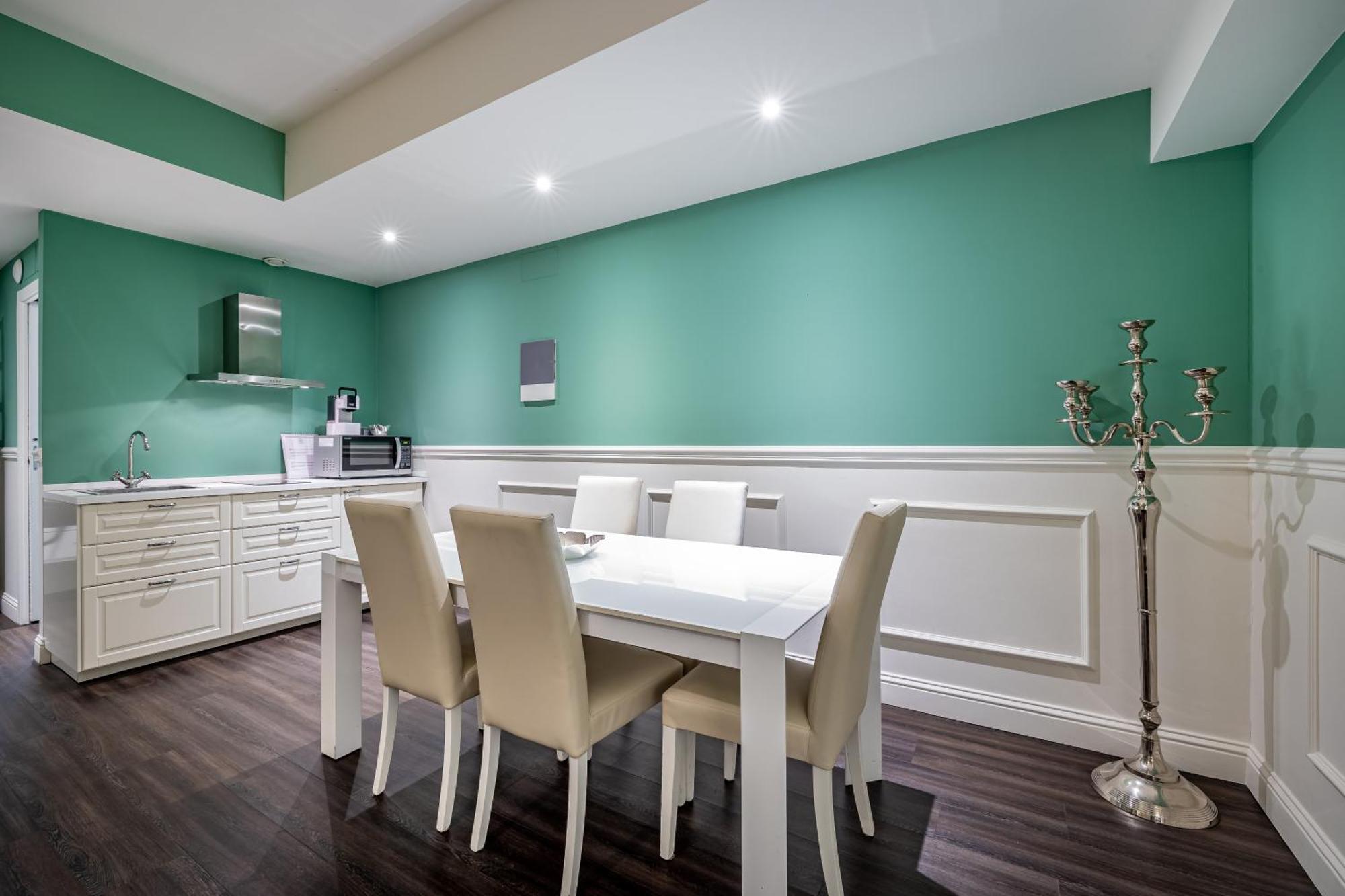 Hs4U The Romantic Luxury Apartment Прато Екстериор снимка